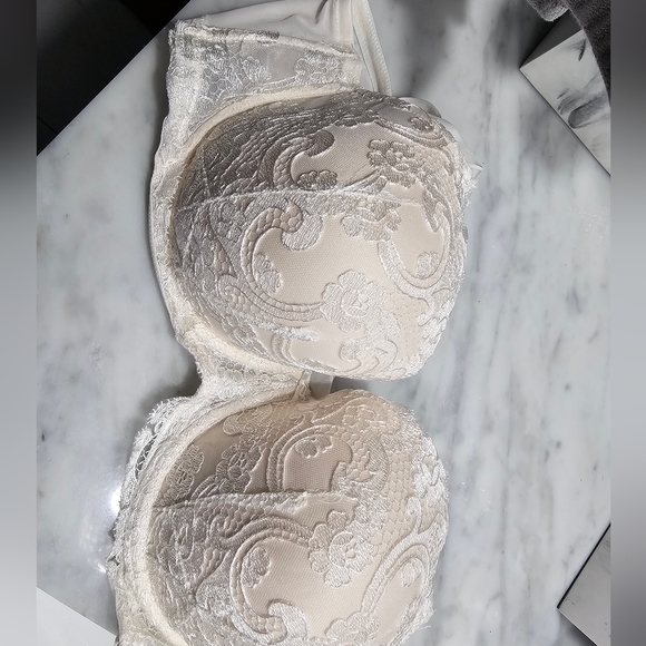 Victoria secret Dream Angels Demi - Picture 6 of 6